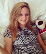 У 20-летней девушки инсульт?