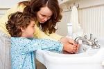 Чистая вода и мыло могут улучшить рост детей